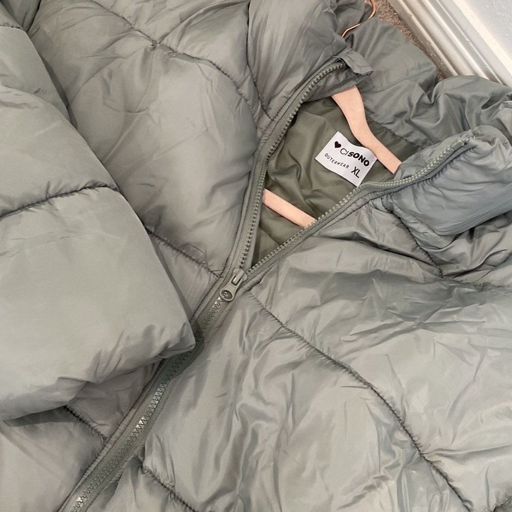 Puffer Jacket - Picture 3 of 3